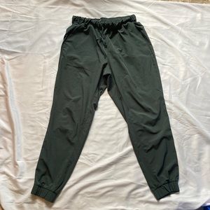 Green athletic baggy pants size large